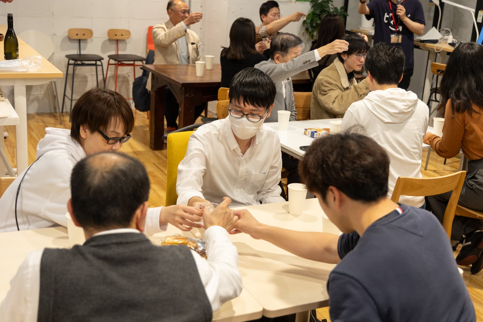 ビィーゴオフ会】「日本酒飲み比べ大会!」の様子をレポート！ | 枚方
